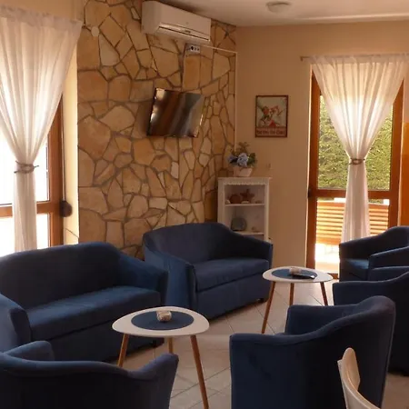 Toscanaapartmanbalatonhu Family Frend *